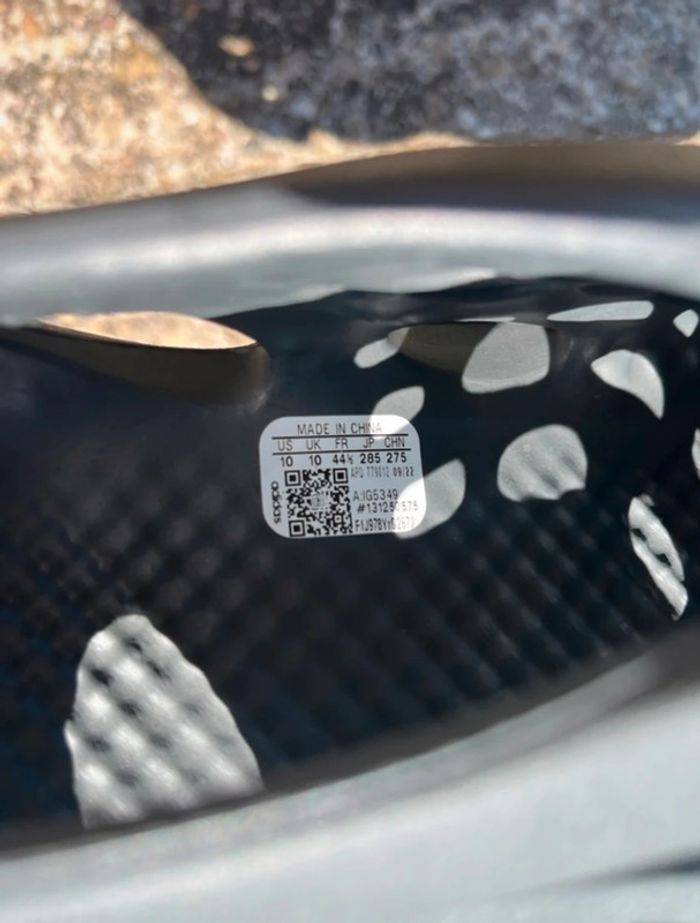 Yeezy Foam Runner Carbon - photo numéro 6