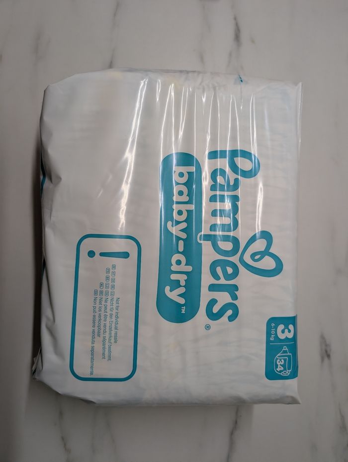 Couche taille 3 Pampers Baby-dry 34 couches neuf