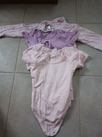 Lot de 5  bodies fille, taille 24 mois, divers marque,