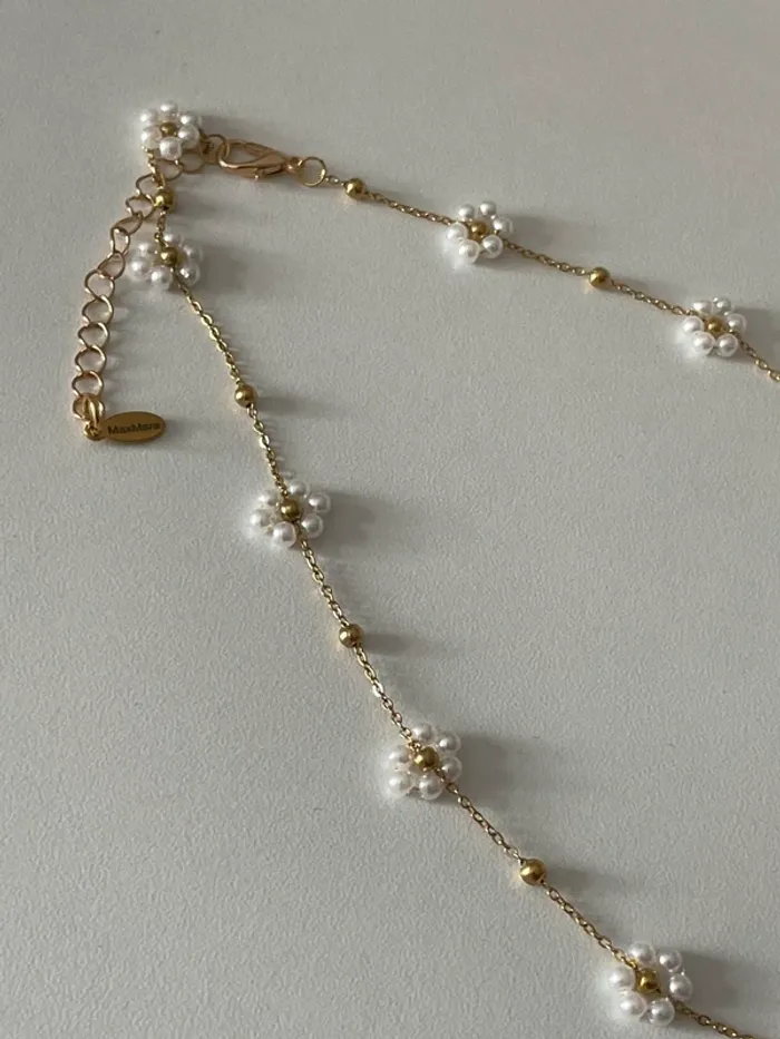 Collier fin doré MaxMara à fleurs en perles artificielles - photo numéro 5