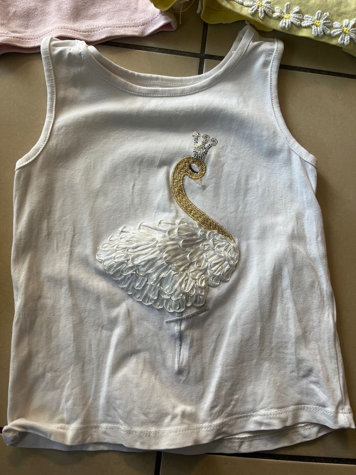 Lot de 3 débardeurs 4 ans - photo numéro 2