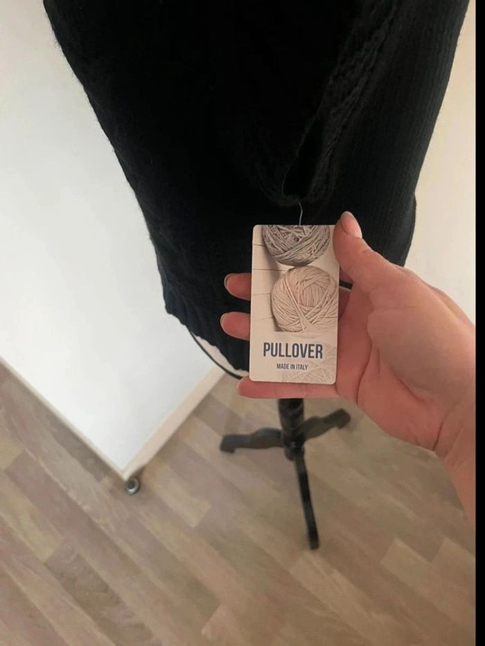 Très beau pull sans manche taille unique made in italy neuf - photo numéro 3