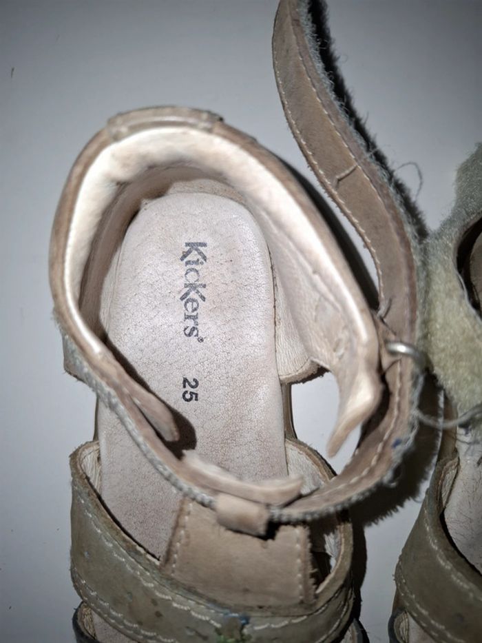 Sandales kickers taille 25. - photo numéro 5
