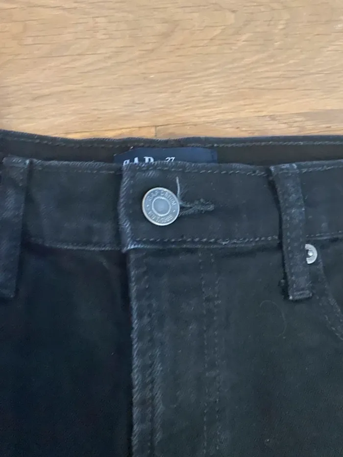 Short en jean noir gap régular en 27 - photo numéro 4