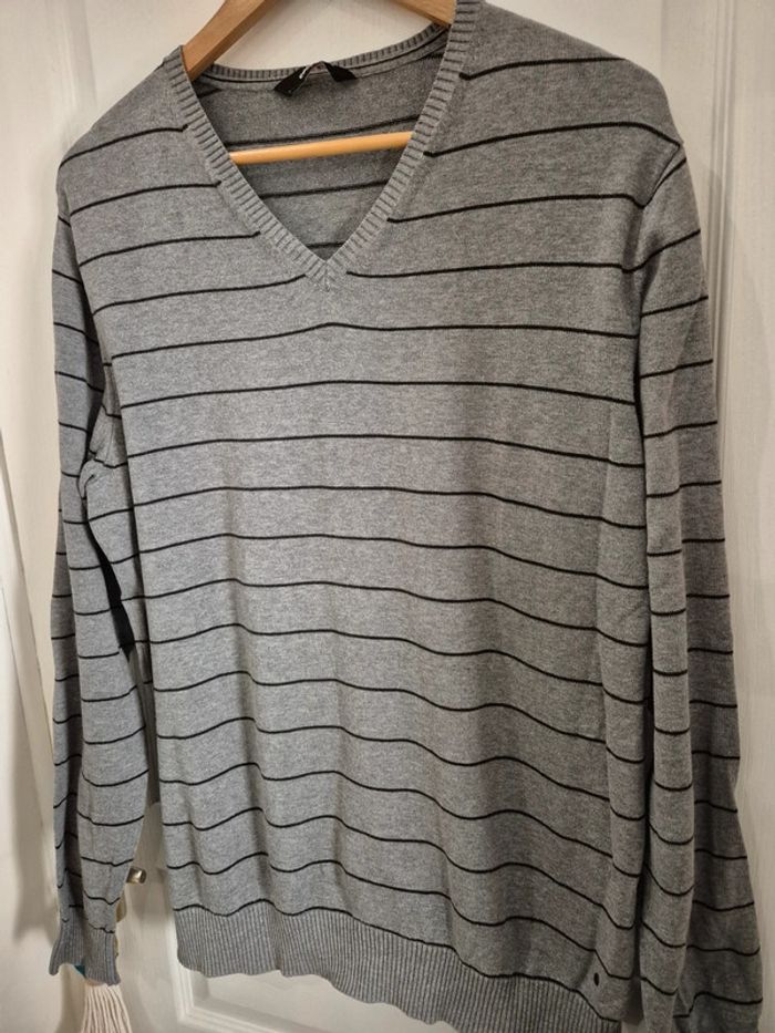 Pull gris #celio XL - photo numéro 3
