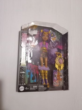 Monster high monster festival clawdeen wolf