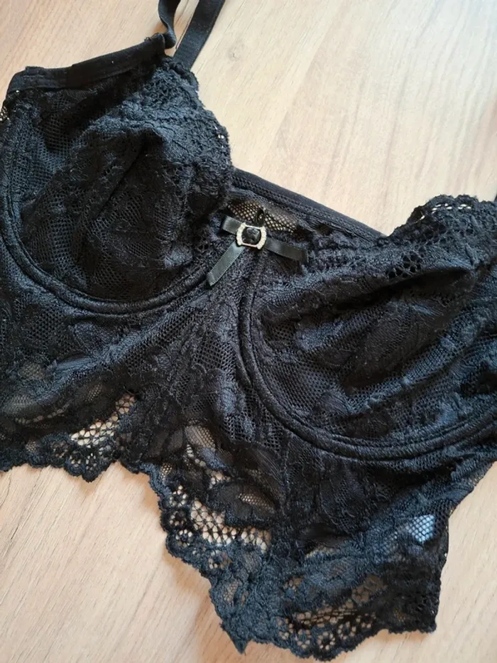 Bralette dentelle fine noire - photo numéro 2