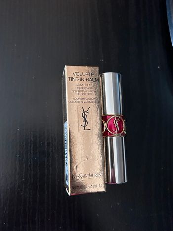 Neuf! Rouge à lèvres YSL Tint-In-Balm couleur 4