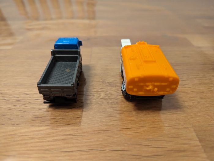 Lot 96 de 2 petites voitures camions de chantier - photo numéro 7