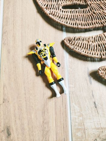🙅 Power rangers ninja steel figurine articulée Maître Ninja jaune marque bandai