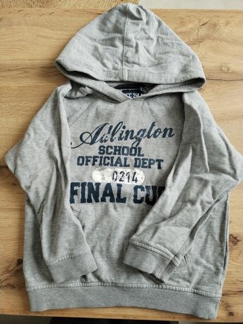Pull a capuche 6 ans