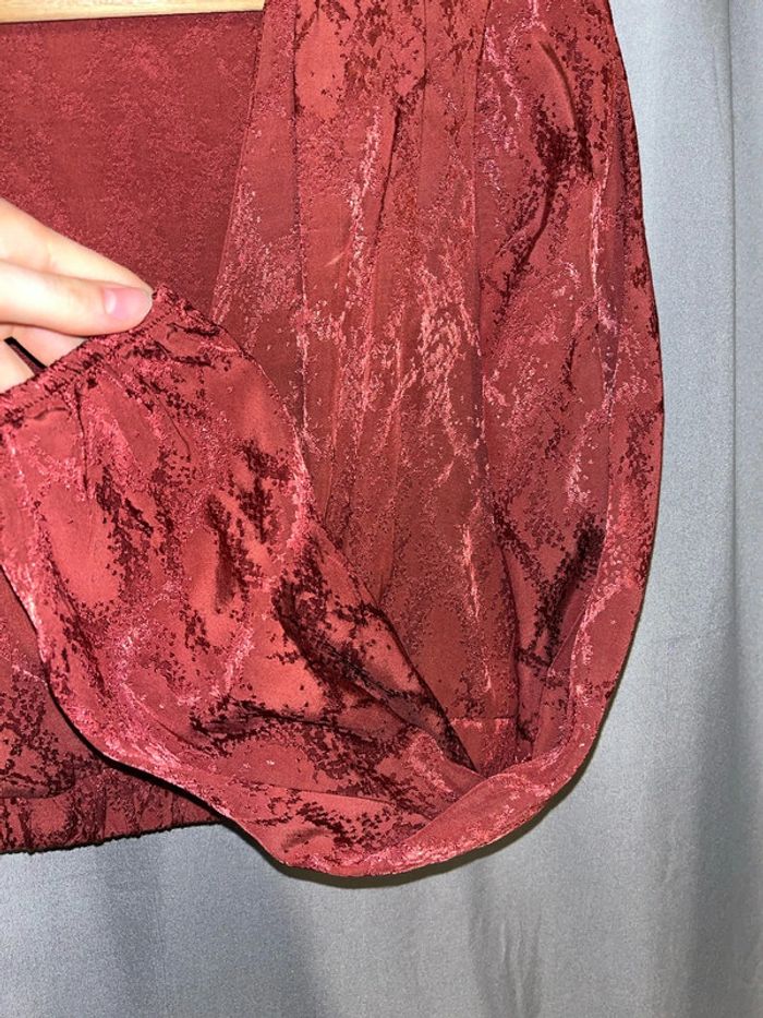 Haut Bershka cache cœur effet « satin » - photo numéro 2