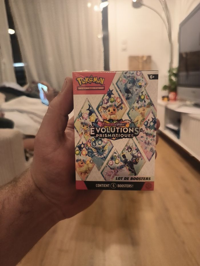 Bundle Évolutions prismatiques (Pokémon)
