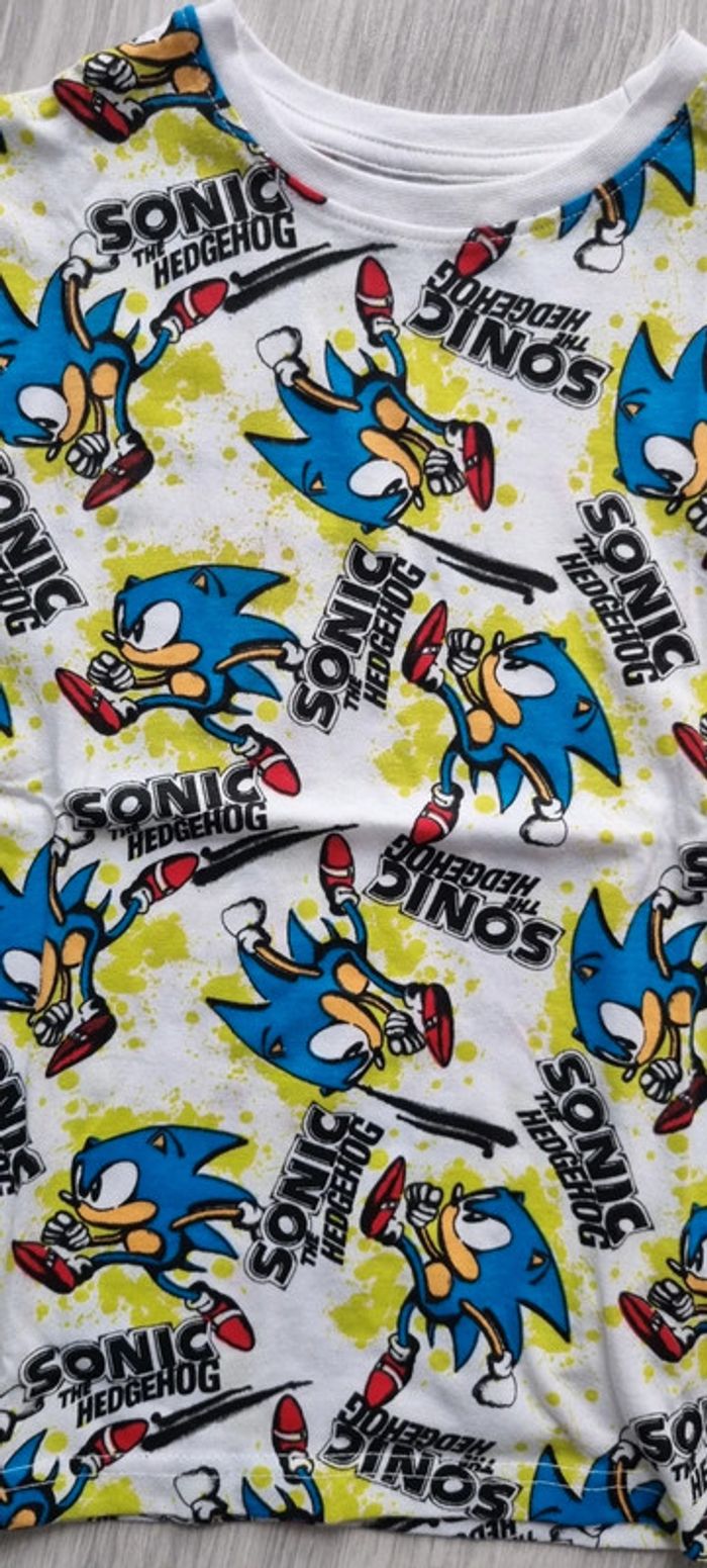 Tee-shirt MC Sonic neuf 6/7ans 122cm - photo numéro 2