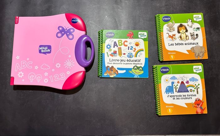 MagiBook avec 3 livres - photo numéro 2