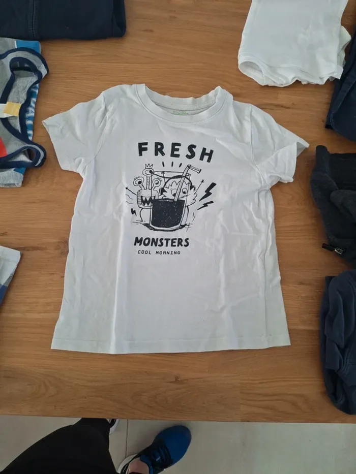 Lot vêtements garçon 5 ans - photo numéro 3