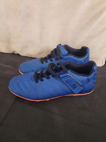 Chaussures de foot Kipsta taille 32