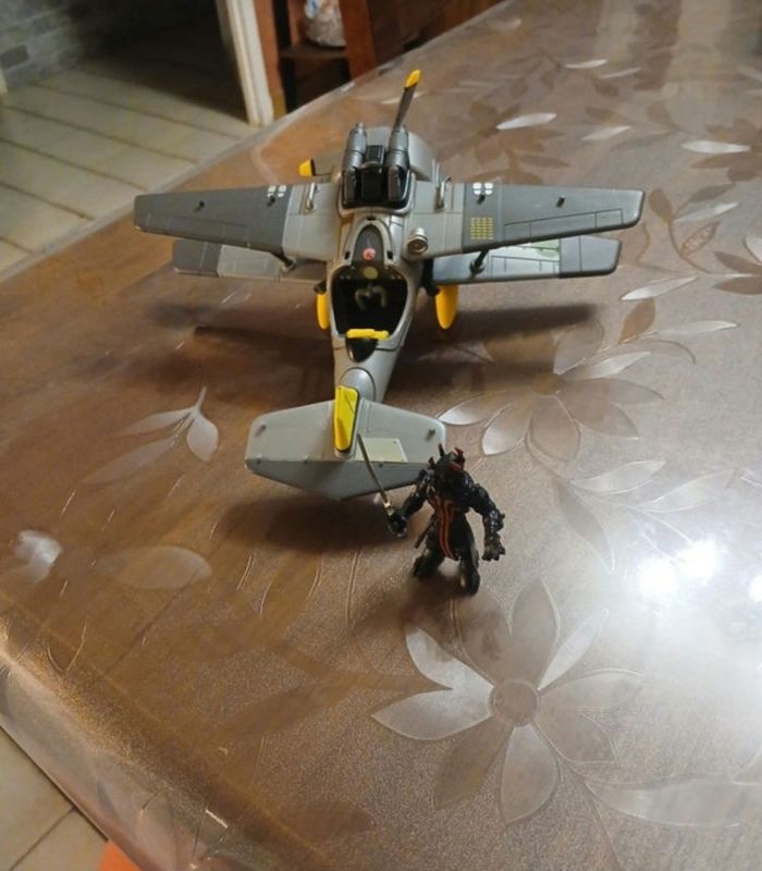 Avion X-4 Aquilon Fortnite