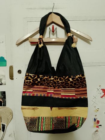 sac à bandoulière en tissu multicolore neuf.