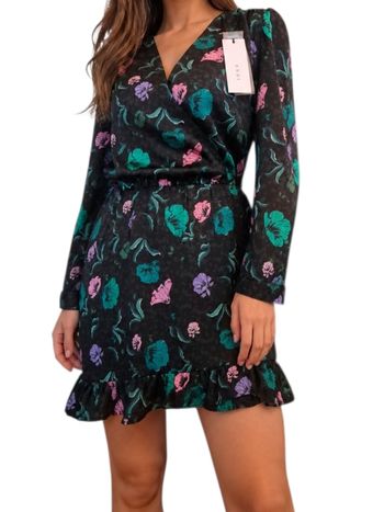 Robe Ikks taille 34 neuve 