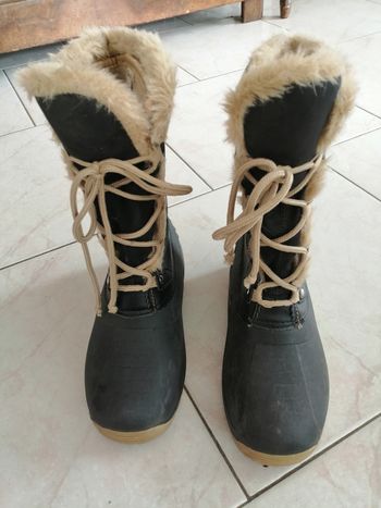 bottes chaudes fourrées noire et beige 37/38 Kepas