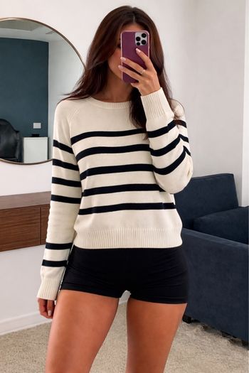 Pull marinière femme rayé beige noir oversize tendance hiver chic Zara style