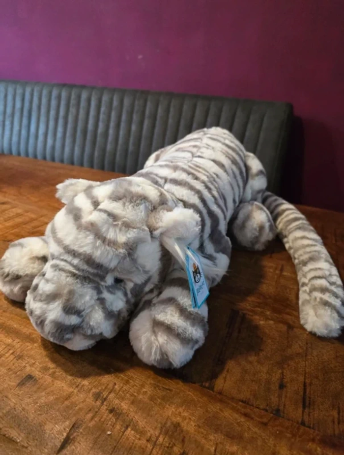 Jellycat Snowtiger Grand