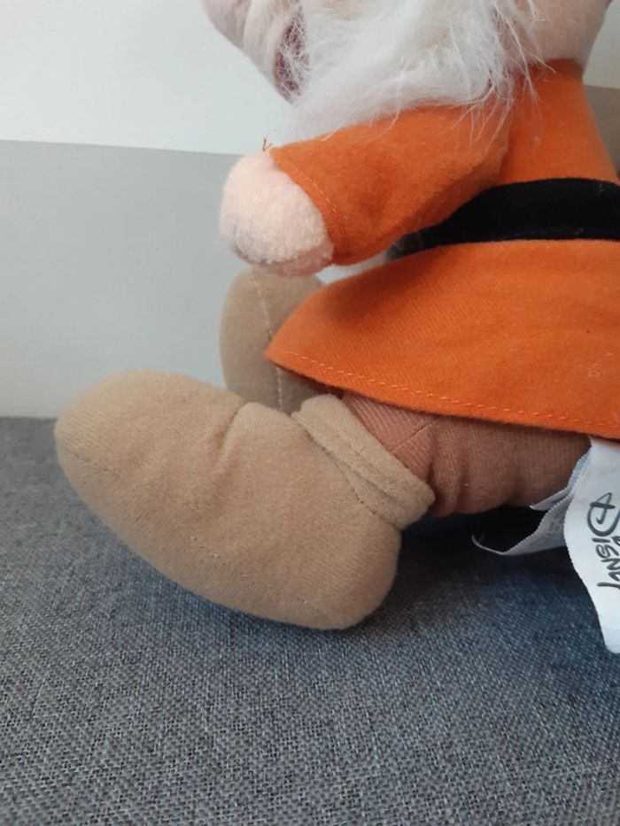 Peluche / Doudou Disney Sega : Nain Doc Blanche Neige - photo numéro 7