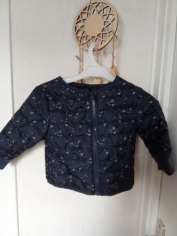 Veste, manteau , doudoune  matelassée, bébé fille verbaudet 6 mois, bleu marine, motif,mi saison, été
