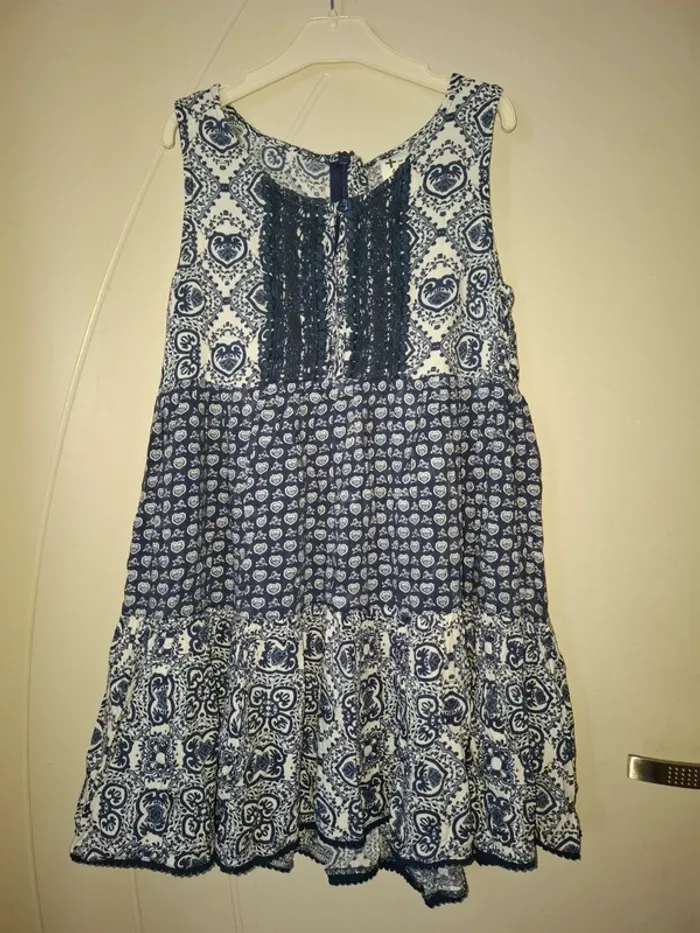 Robe d'été bleu et blanche 10 ans - photo numéro 2