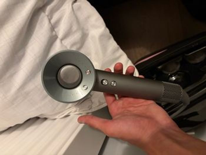 Sèche cheveux supersonic dyson gris - photo numéro 4