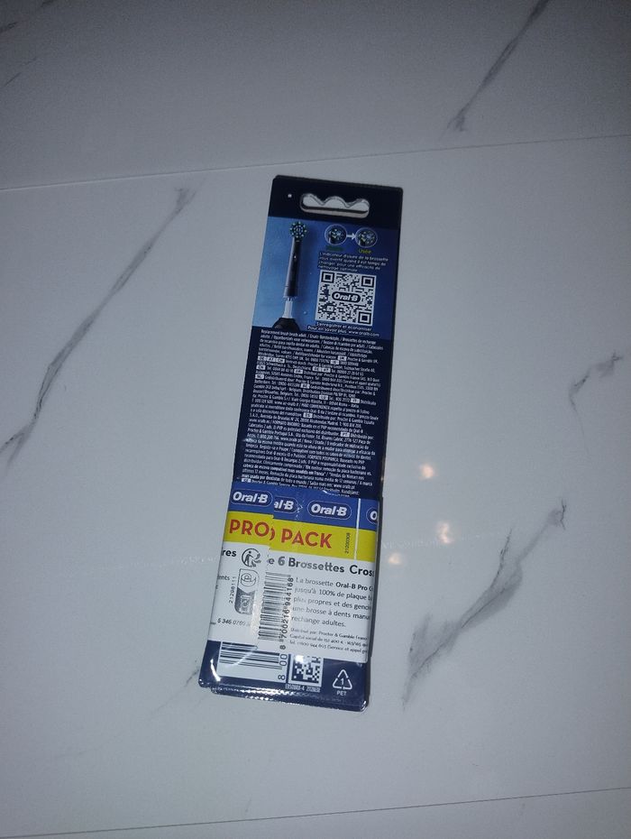 Brossettes oral b pro cross action noire lot de 6 brossettes - photo numéro 2