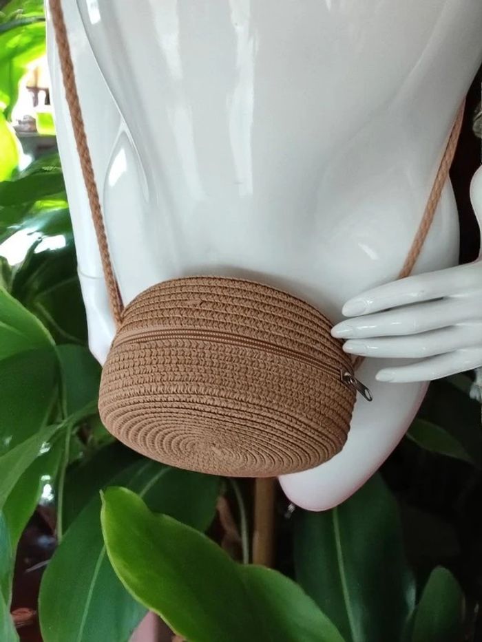 Petit sac rond à bandoulière - photo numéro 3