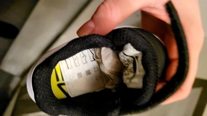 Baskets NIKE Bébé taille 17 - photo numéro 10