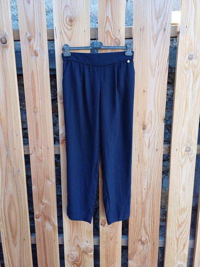 Joli pantalon droit élégant fluide et léger bleu marine Grain de Malice - photo numéro 3