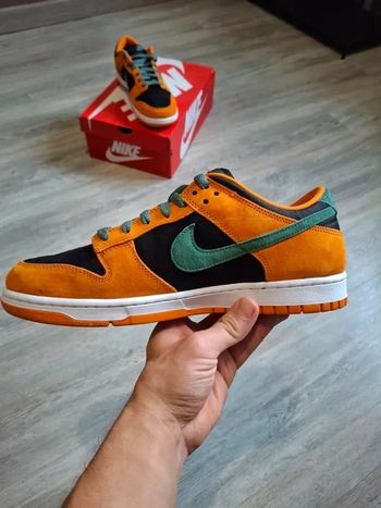 Nike Dunk Low Ceramic Taille 44,5 Neuves