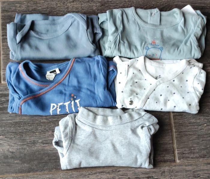 Lot bodies garçon 3 mois - photo numéro 2