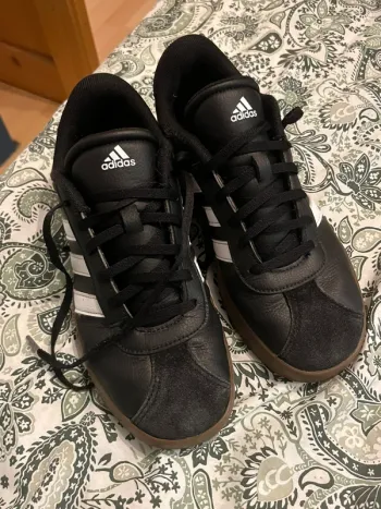 Baskets adidas 38