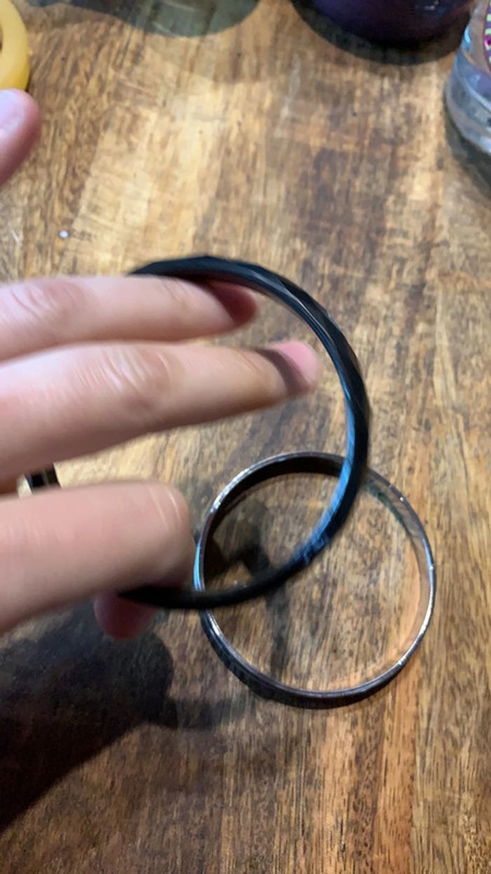 Lot bracelet rigide noir et argenté - photo numéro 8