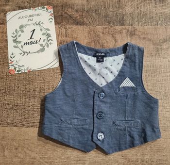 Gilet sans manche cérémonie - 1 mois