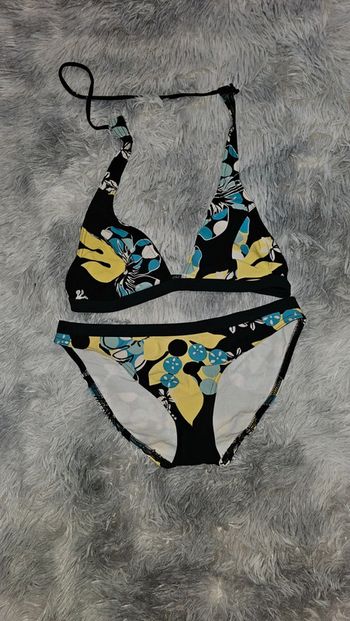 Maillot de bain 2 pièces haut 85B / Bas 36