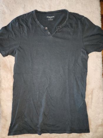 T shirt Jack et jones col v