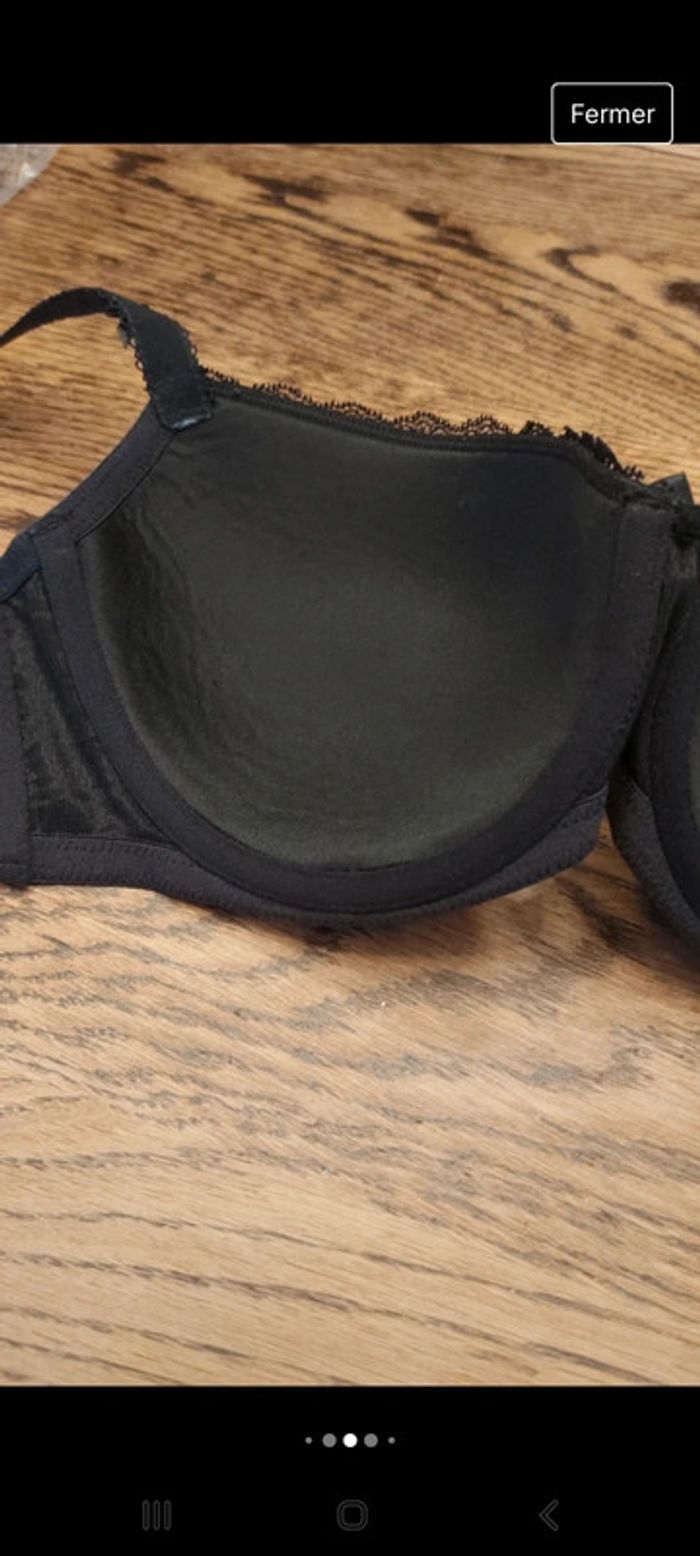 Soutien gorge Hunkemöller noir fr 100D - photo numéro 2