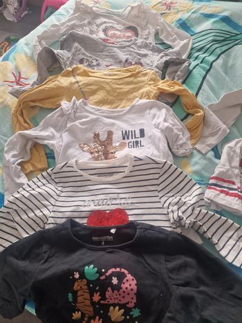 Lot tee shirt 4 ans