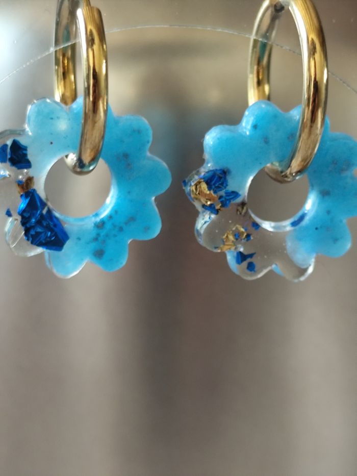 Boucles d'oreilles créoles avec pampilles - photo numéro 3