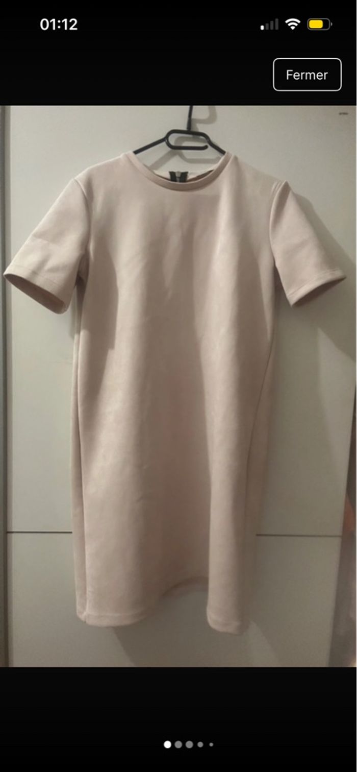 Robe rose à velours