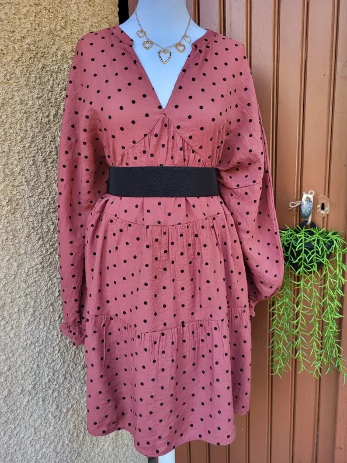 Robe volant à pois rose noir primark taille 46