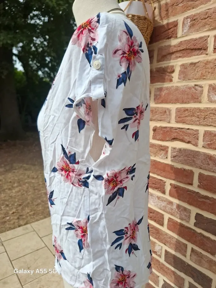 Haut blanc a motifs fleuriste femme 36 - photo numéro 2