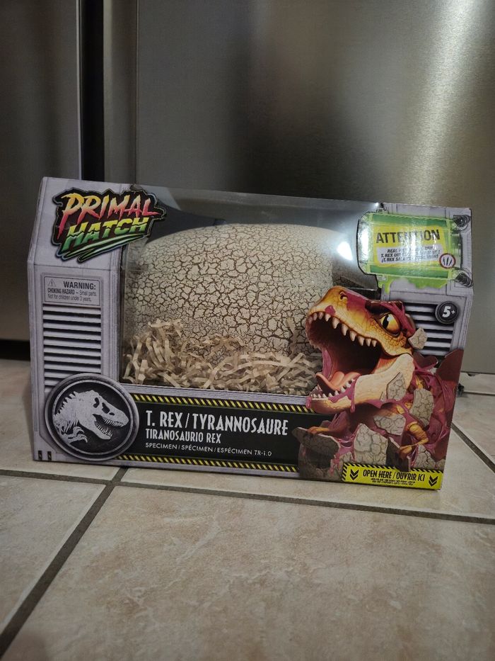 Primal Hatch jurassic World trex tyrannosaure oeuf éclot dino éclosion - photo numéro 2