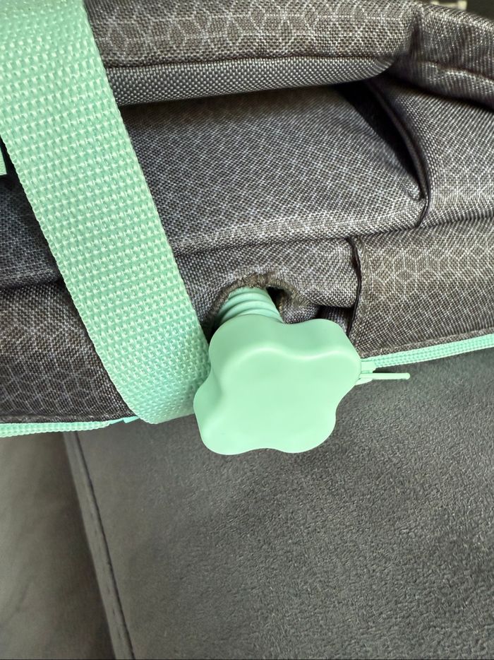 Réhausseur de chaise baby moov neuf - photo numéro 2